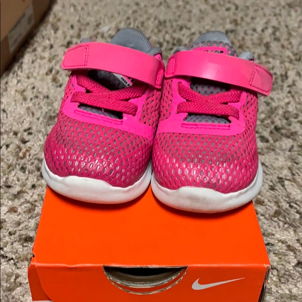 Toddler girl pink Nike